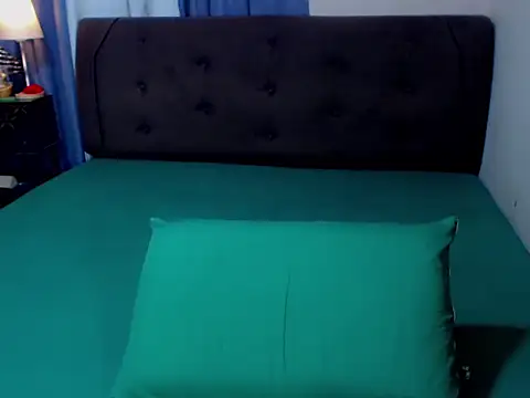 amalia92 online show from November 24, 2025, 4:56 am