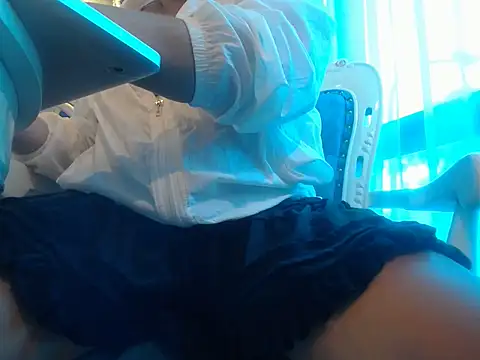 Snapshot of T_mon chatting on November 1, 2025, 6:19 am T mon online show from November 1, 2025, 6:19 am