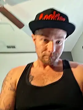 DadDDick925 online show from October 23, 2025, 10:52 pm