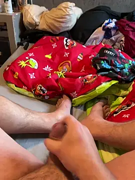 fortheloveofheels74 online show from November 7, 2025, 11:26 am