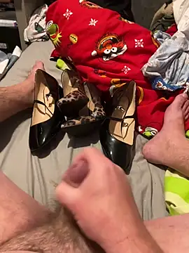 Snapshot of fortheloveofheels74 chatting on January 16, 2026, 12:25 am fortheloveofheels74 online show from January 16, 2026, 12:25 am