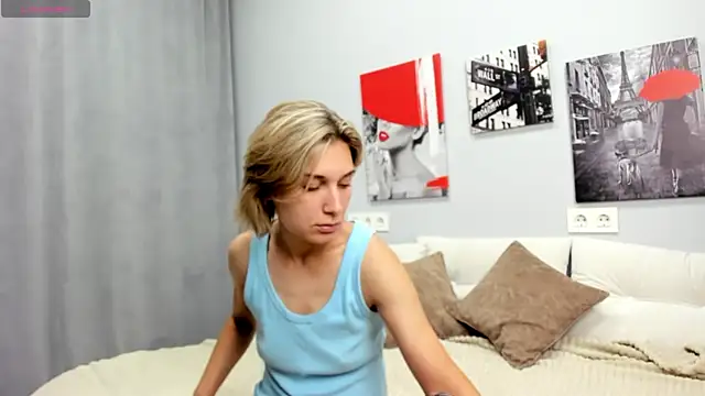 Tenderly Sophie online show from July 15, 2026, 1:12 am