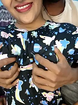 Snapshot of CoupleShow_432 chatting on January 15, 2026, 3:26 pm CoupleShow 432 online show from January 15, 2026, 3:26 pm