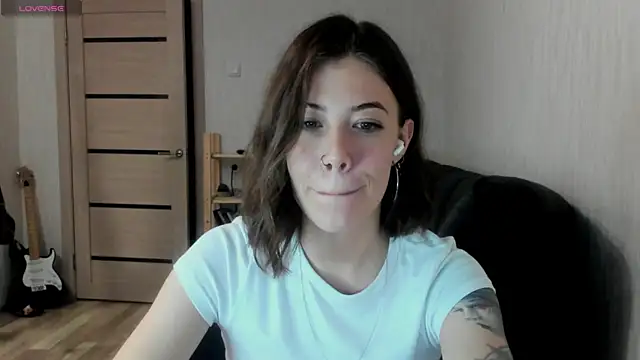 twinkle rosie online show from November 23, 2025, 9:19 am