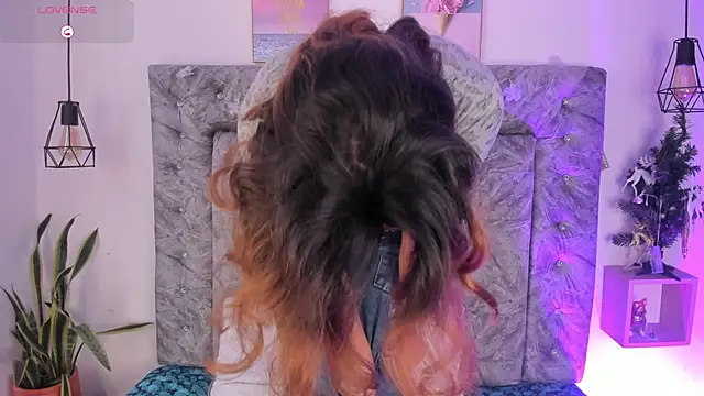 Amatista desire online show from December 2, 2025, 12:18 pm