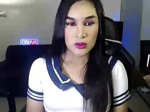 Snapshot of KeraMitenaa chatting on May 11, 2026, 1:18 am KeraMitenaa online show from May 11, 2026, 1:18 am