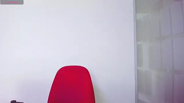 Snapshot of chloehanna chatting on February 1, 2026, 1:53 pm chloehanna online show from February 1, 2026, 1:53 pm