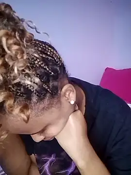 Snapshot of yummy-caramel chatting on January 5, 2026, 9:07 pm yummy-caramel online show from January 5, 2026, 9:07 pm