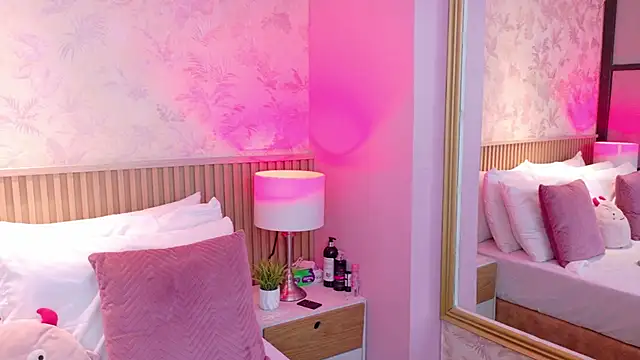 AdelineJhones online show from January 16, 2026, 3:05 pm