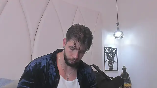 JACKSON STIFLER online show from January 14, 2026, 11:52 pm