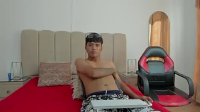 LiamANDJordan online show from November 8, 2025, 8:23 pm