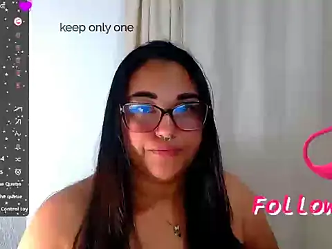 Snapshot of mira_cherry02 chatting on February 3, 2026, 2:53 am mira cherry02 online show from February 3, 2026, 2:53 am