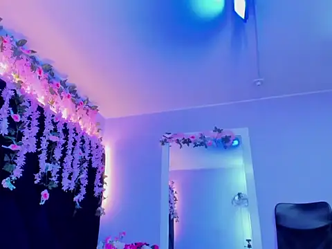 Snapshot of Gabyy_Cooper_ chatting on July 4, 2026, 1:01 am Gabyy Cooper online show from July 4, 2026, 1:01 am