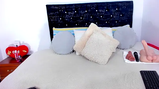 RubyLuxeX online show from June 2, 2026, 6:08 pm