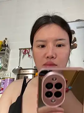 yoyou666 online show from November 14, 2025, 7:56 am