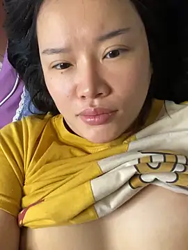 yoyou666 online show from November 18, 2025, 11:15 pm