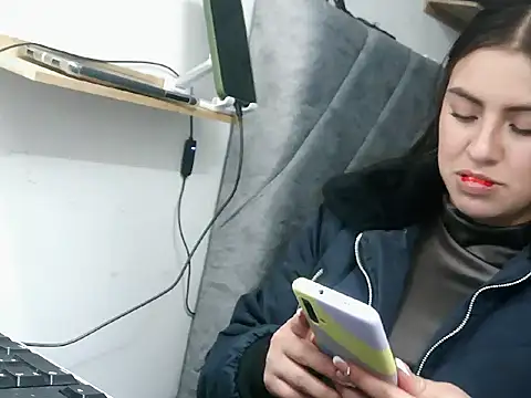 Alejos2025 online show from March 21, 2026, 1:07 am