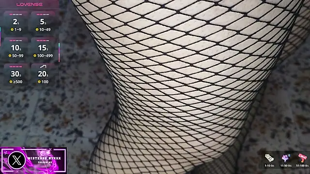 Snapshot of Misterss-Nyxxx chatting on February 2, 2026, 11:04 pm Misterss-Nyxxx online show from February 2, 2026, 11:04 pm