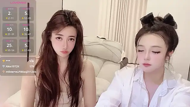 Snapshot of Follyise chatting on December 16, 2025, 3:38 pm Follyise online show from December 16, 2025, 3:38 pm