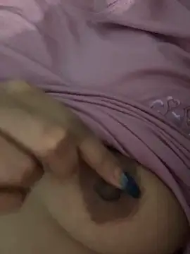 Cute Marina online show from November 22, 2025, 2:43 am