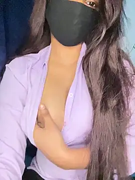 Cute Marina online show from February 3, 2026, 6:33 am