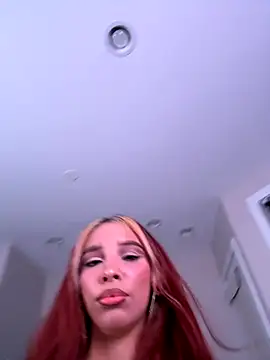 Snapshot of Latinagf chatting on October 30, 2025, 2:54 am Latinagf online show from October 30, 2025, 2:54 am