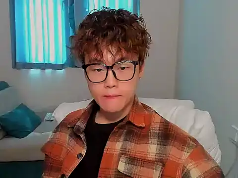 L1kuto online show from October 23, 2025, 5:39 am