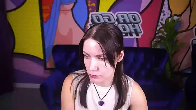 SofieMoons online show from November 24, 2025, 1:33 pm