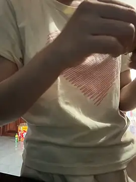 Snapshot of Emily-y chatting on February 28, 2026, 10:15 am Emily-y online show from February 28, 2026, 10:15 am