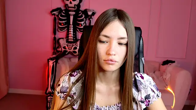 lollyrais online show from October 29, 2025, 9:52 am