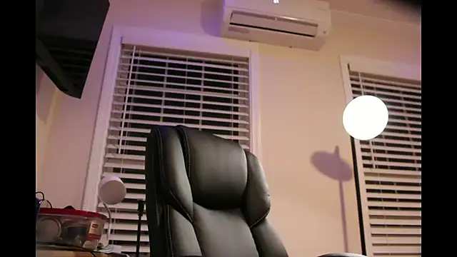 andrenoma427 online show from November 16, 2025, 3:44 am