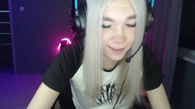 stiff boys online show from November 7, 2025, 4:55 pm