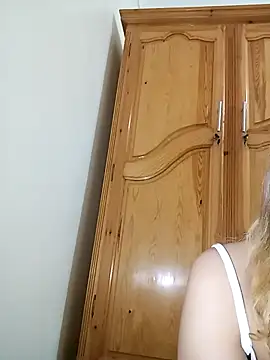 indilasixeey online show from November 9, 2025, 6:56 pm