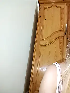 indilasixeey online show from October 26, 2025, 12:55 am