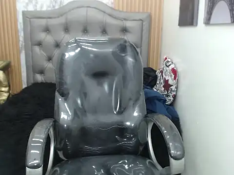 paul ponce online show from November 8, 2025, 12:31 pm