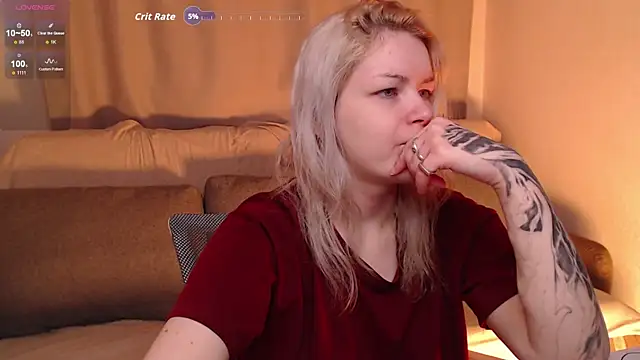 CherryNight6 online show from December 1, 2025, 8:21 pm