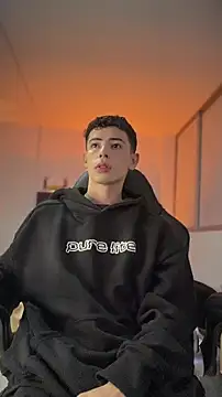 Sebastian Reed online show from March 7, 2026, 1:23 am