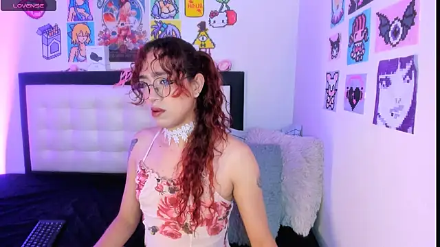 AdelineEsposito online show from April 12, 2026, 5:11 am