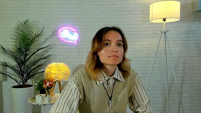 NicolettePebbles online show from October 23, 2025, 9:52 am