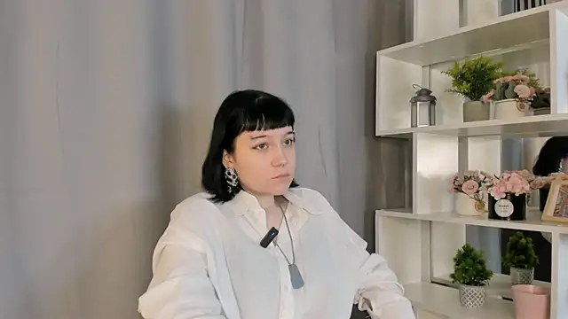 KandiStonelake online show from October 24, 2025, 1:32 pm