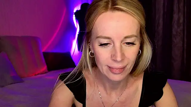 Kess-Edison online show from November 28, 2025, 5:46 pm