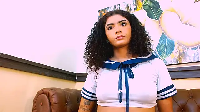 Snapshot of Emma_Kiut_ chatting on November 19, 2025, 7:25 pm Emma Kiut online show from November 19, 2025, 7:25 pm