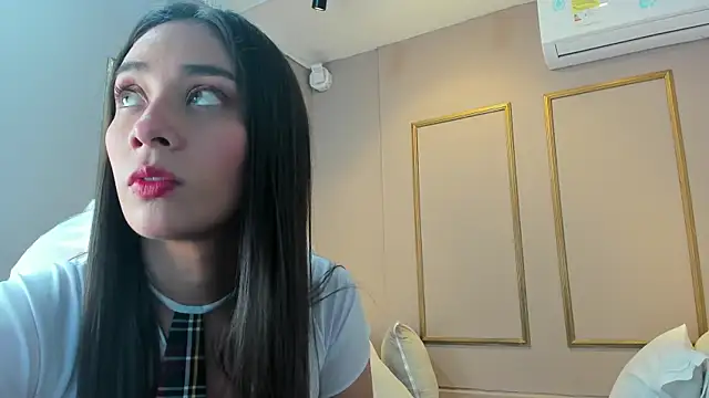 NahimiThompson online show from November 28, 2025, 7:36 pm