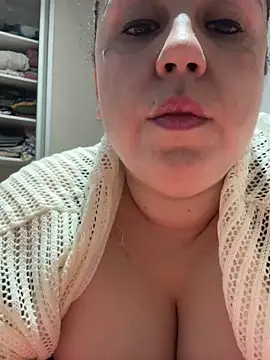 Rheetnena1 online show from May 30, 2026, 3:13 am