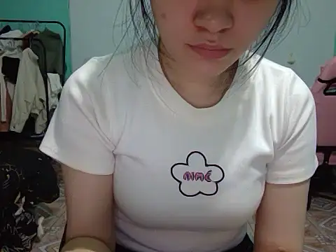 May2k2 online show from November 5, 2025, 2:47 am