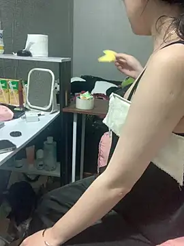 May2k2 online show from March 23, 2026, 2:06 pm