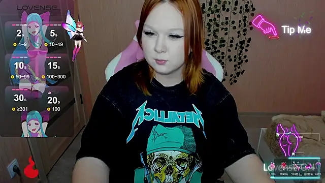 Snapshot of Lovly_Vixen chatting on October 28, 2025, 5:12 pm Lovly Vixen online show from October 28, 2025, 5:12 pm