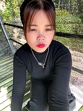 nachi-baby online show from November 27, 2025, 3:07 am