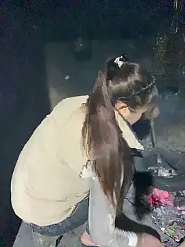 nachi-baby online show from December 17, 2025, 10:42 am