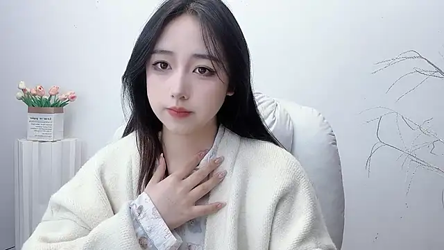 Love-hanzaizai718 online show from October 28, 2025, 12:48 pm